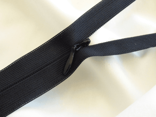 Invisible Noir - Fermeture Eclair